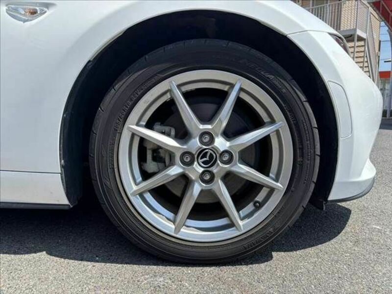 ROADSTER