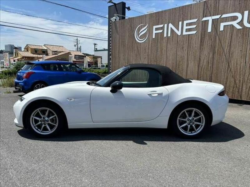 ROADSTER