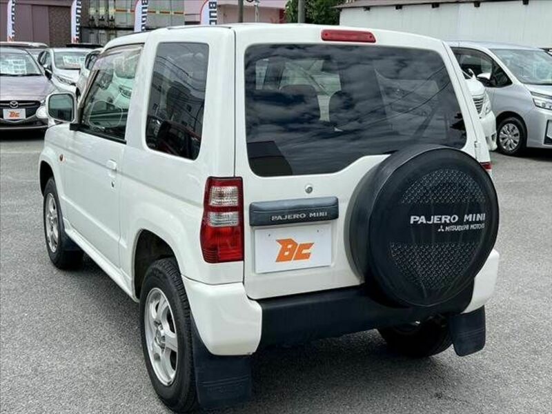 PAJERO MINI