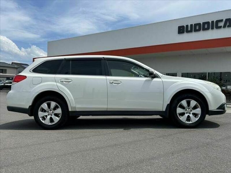 LEGACY OUTBACK