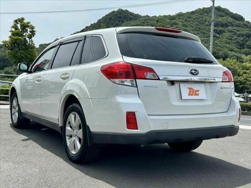 LEGACY OUTBACK