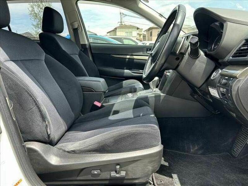 LEGACY OUTBACK