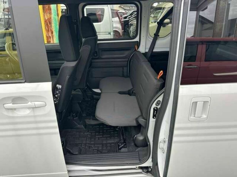 N-VAN