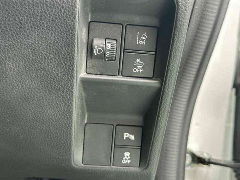 N-VAN