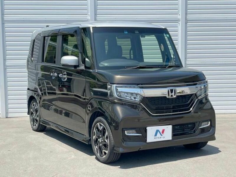 N BOX CUSTOM