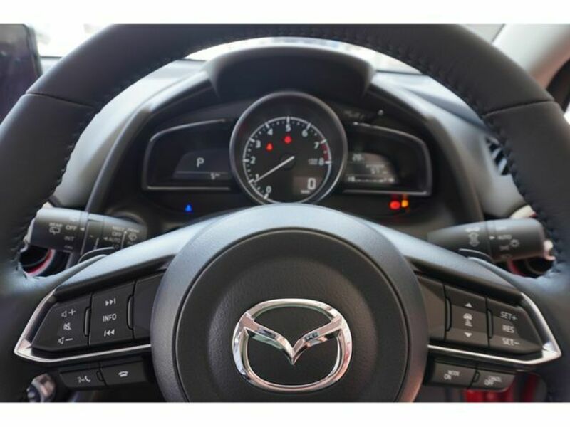 MAZDA2