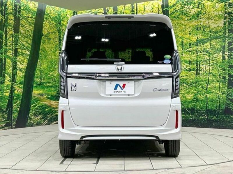 N BOX CUSTOM