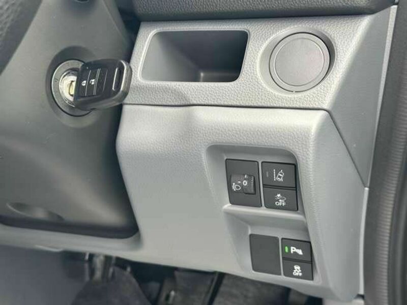 N-VAN