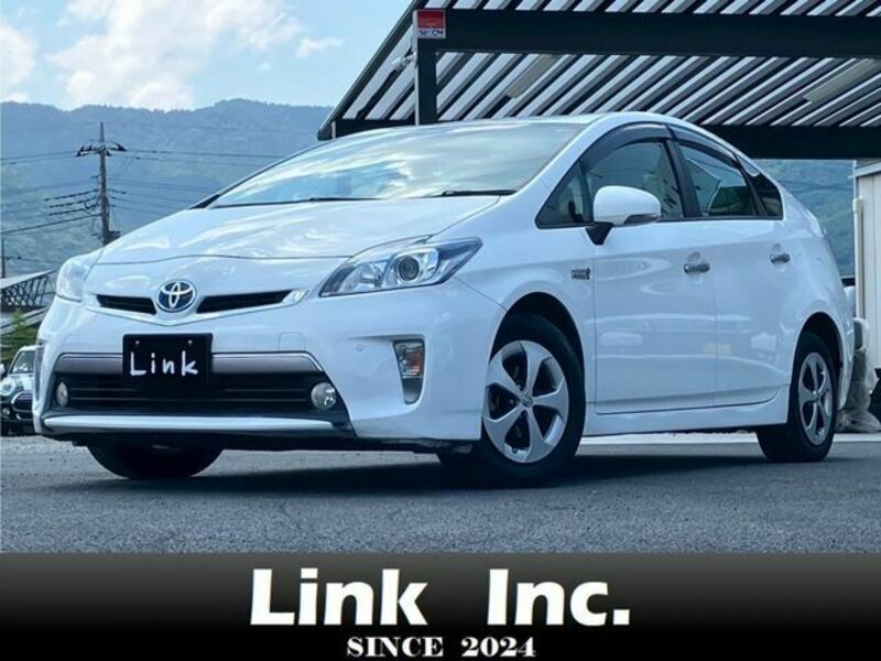 TOYOTA PRIUS PHV