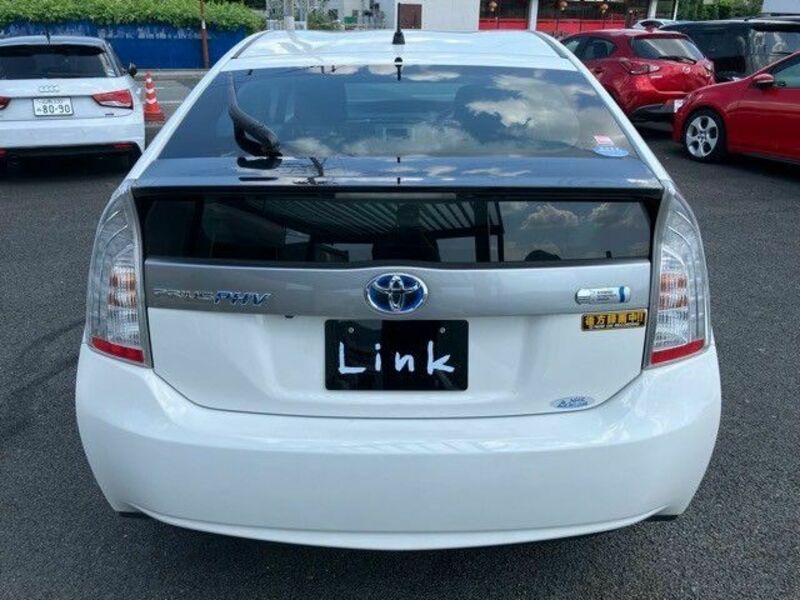 PRIUS PHV