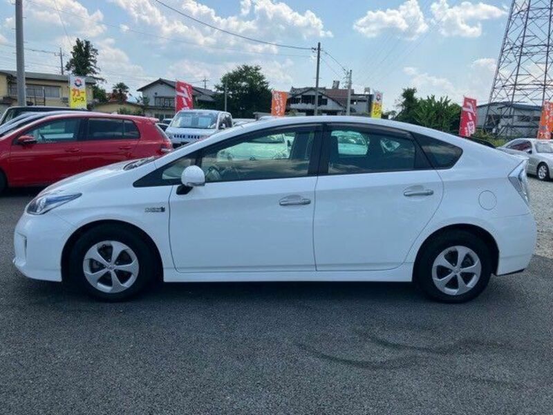 PRIUS PHV