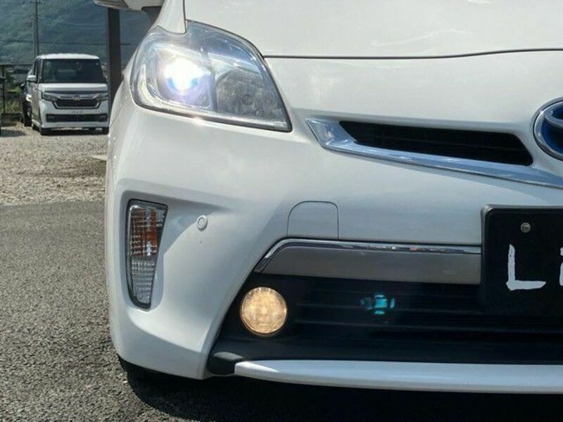 PRIUS PHV