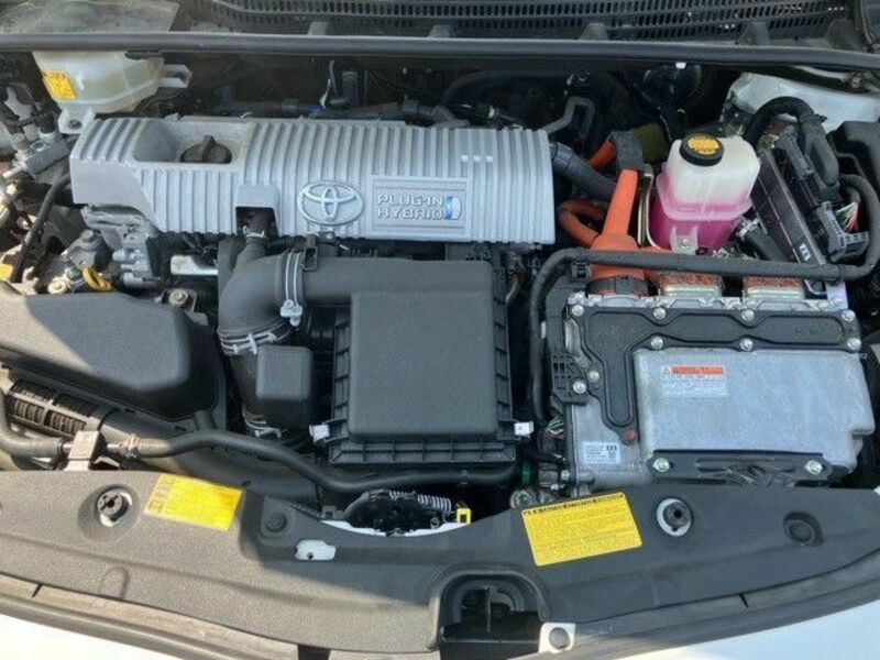 PRIUS PHV