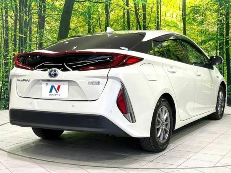 PRIUS PHV