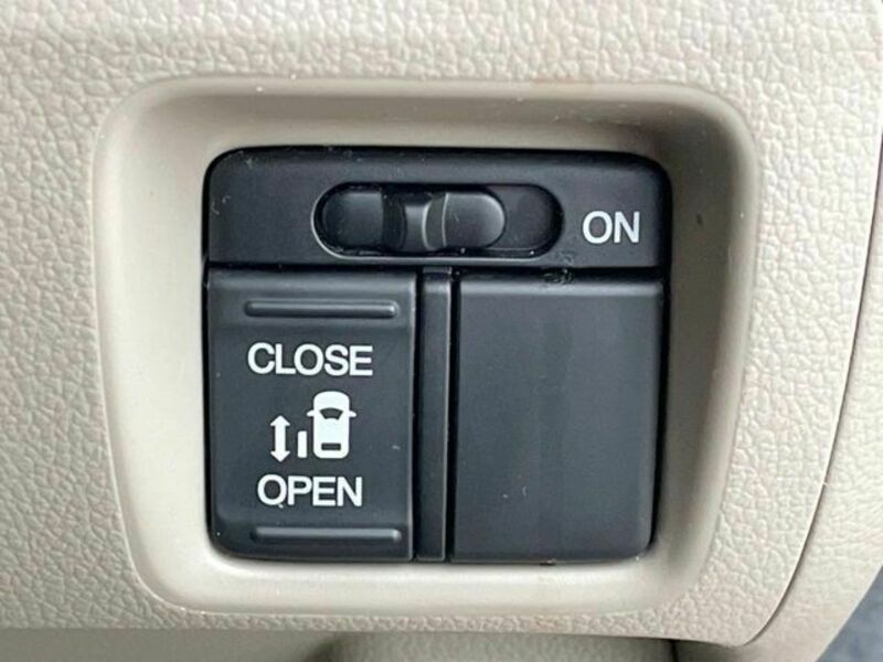 N BOX