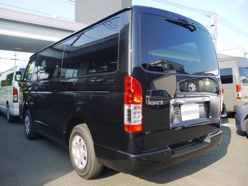 HIACE VAN