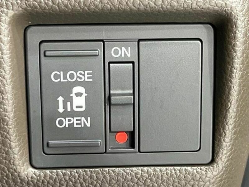 N BOX