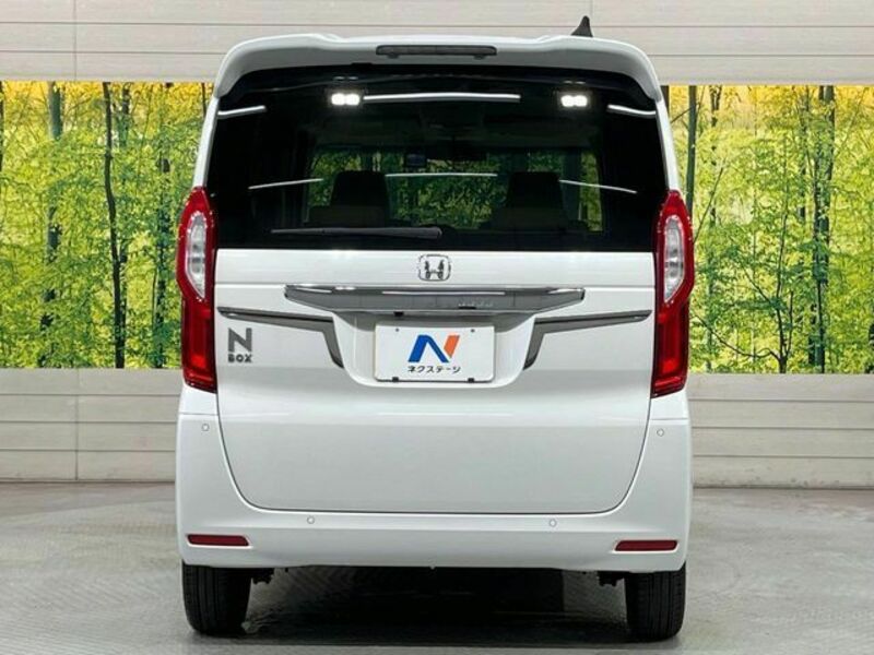 N BOX