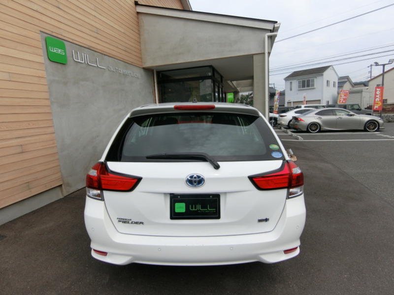 COROLLA FIELDER