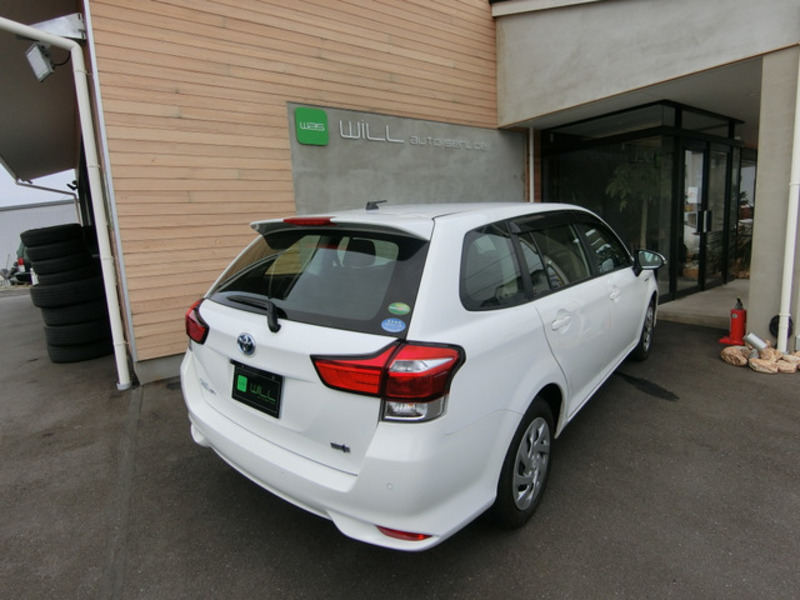 COROLLA FIELDER