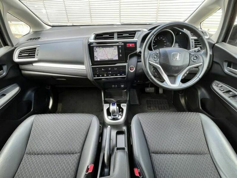 FIT HYBRID