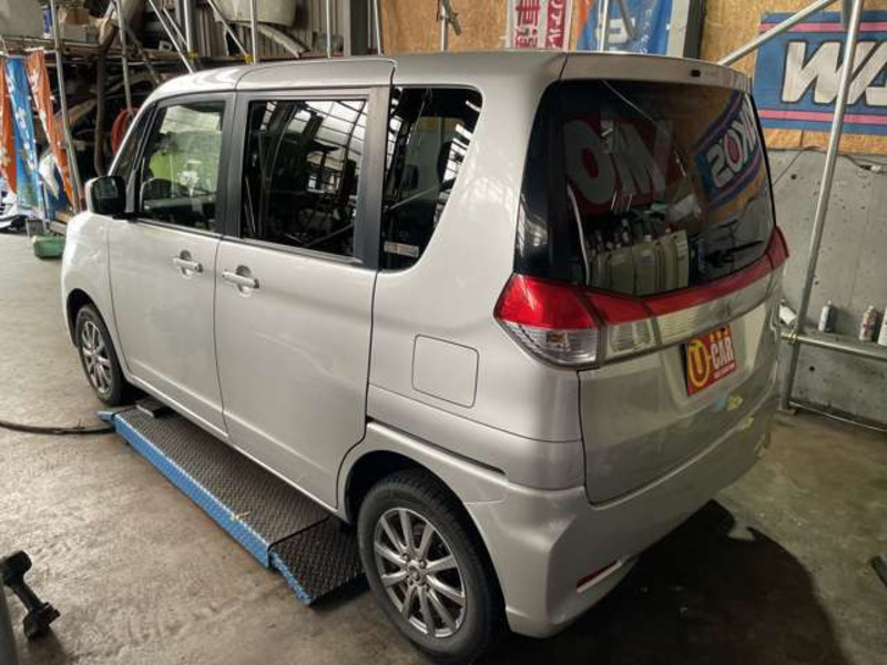 DELICA D2