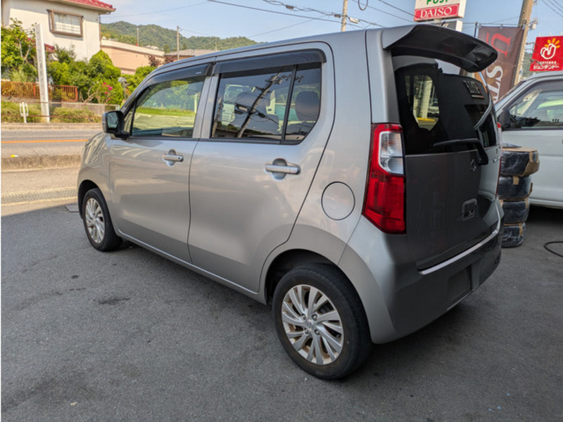 WAGON R
