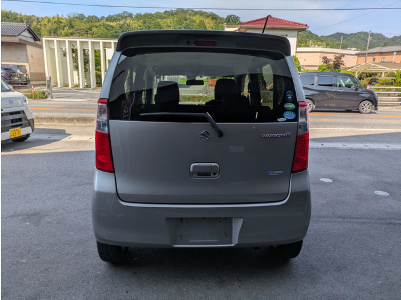 WAGON R
