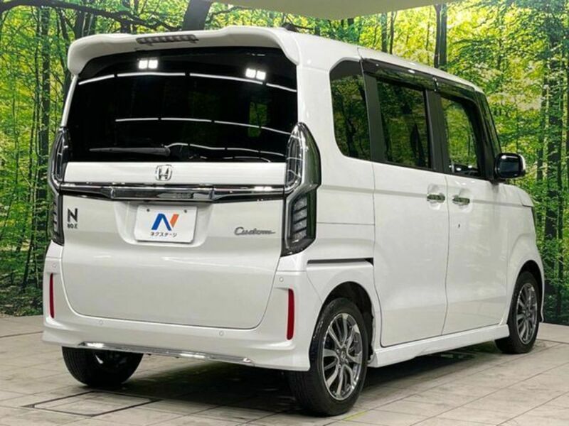 N BOX CUSTOM