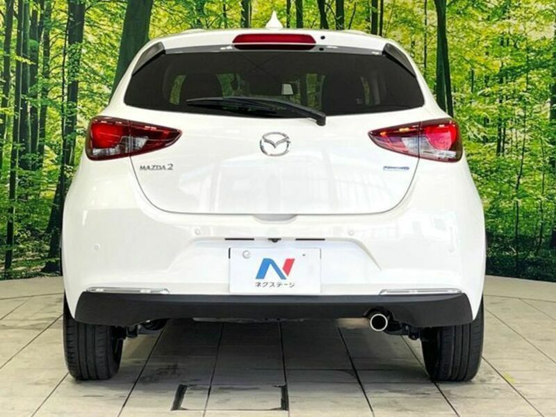 MAZDA2
