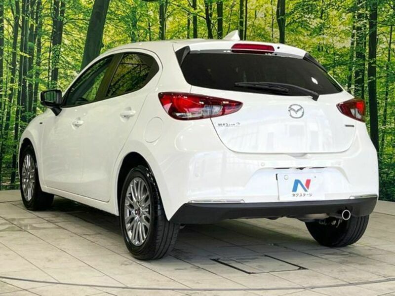 MAZDA2