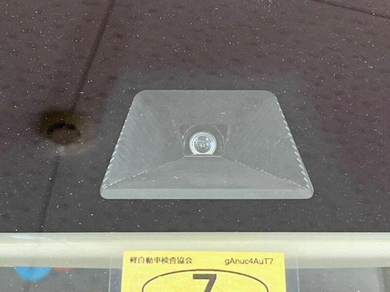 N BOX