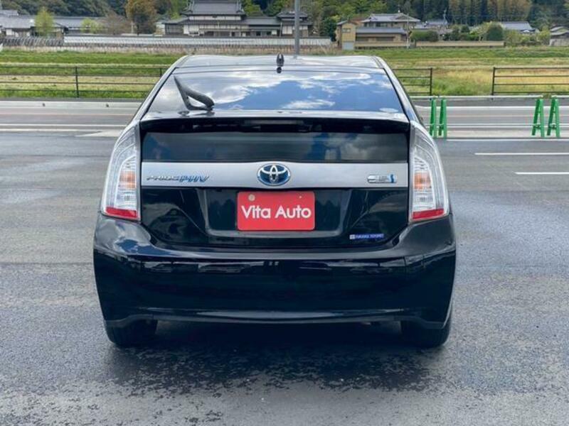 PRIUS PHV