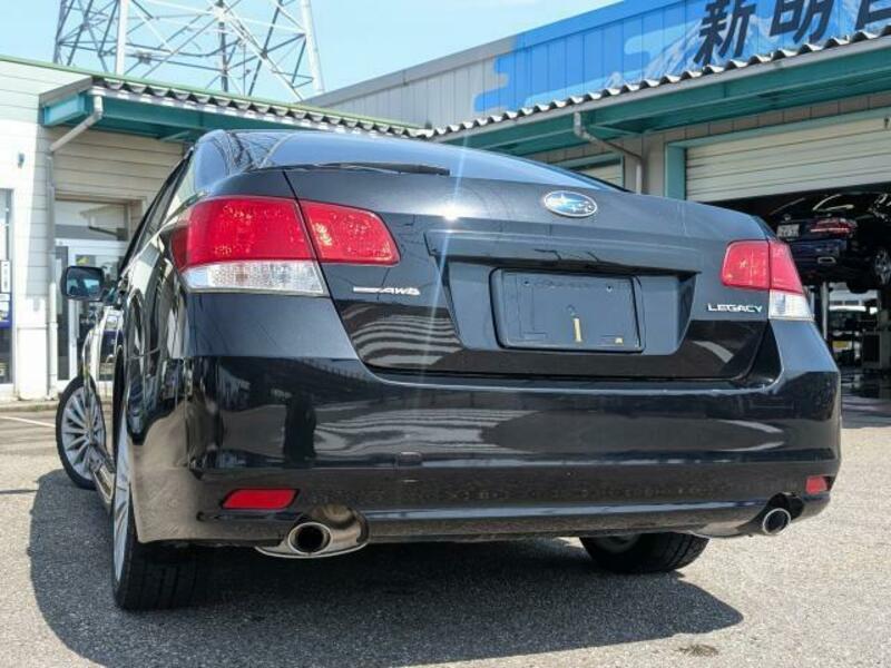LEGACY B4