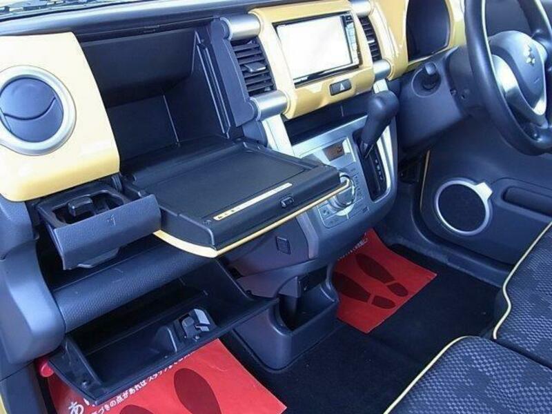 HUSTLER