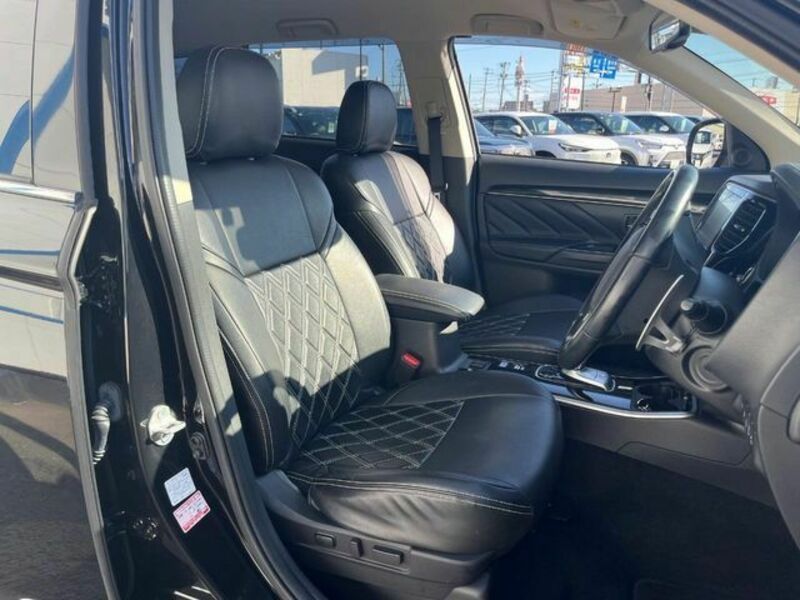OUTLANDER PHEV