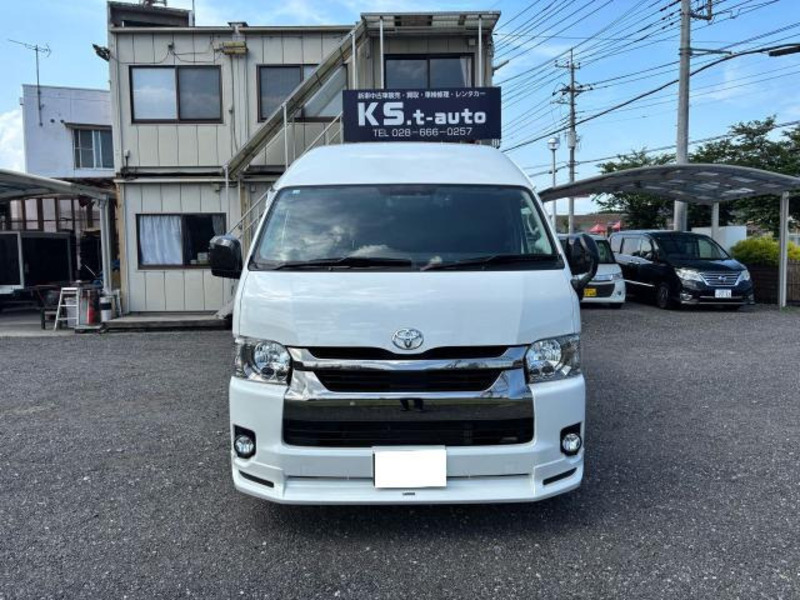 HIACE VAN