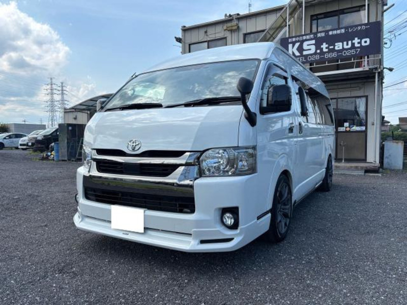 HIACE VAN