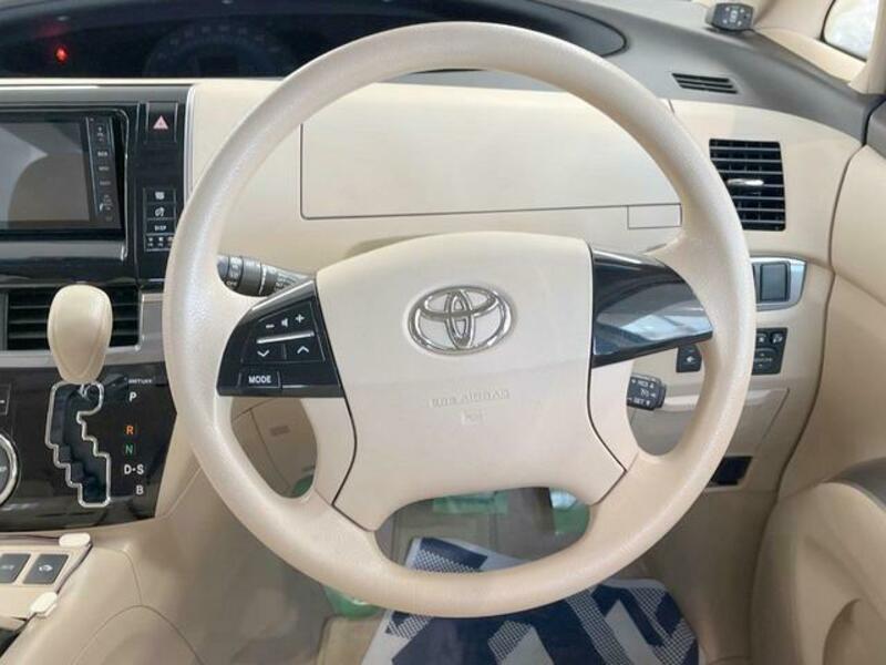 ESTIMA HYBRID
