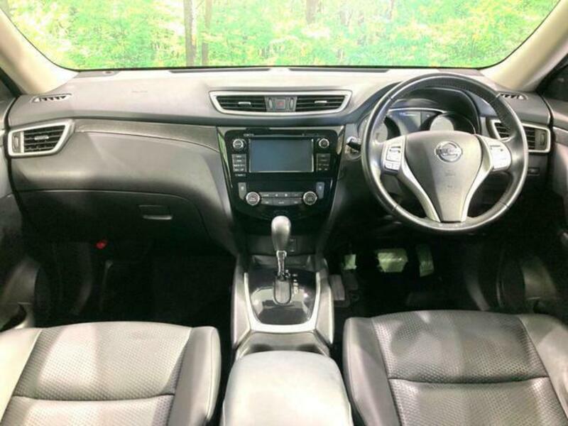 X-TRAIL