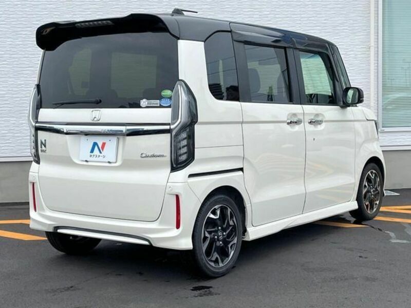 N BOX CUSTOM