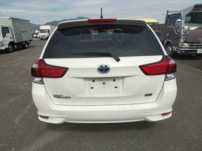 COROLLA FIELDER