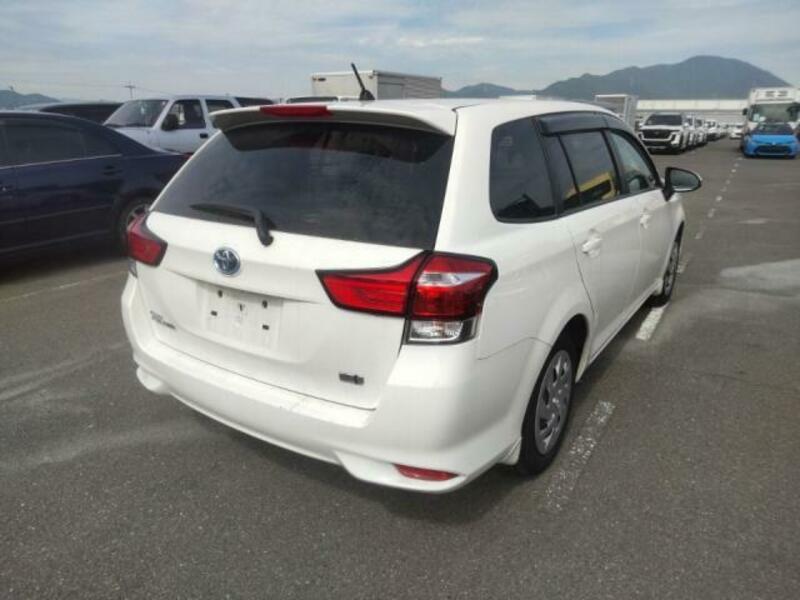 COROLLA FIELDER