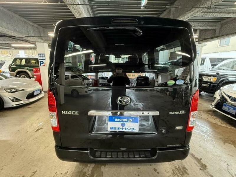 HIACE VAN