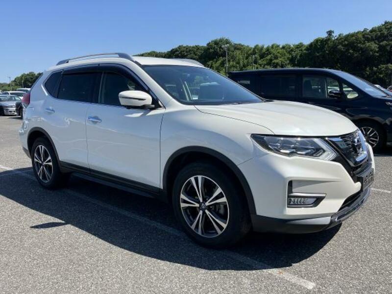X-TRAIL-0