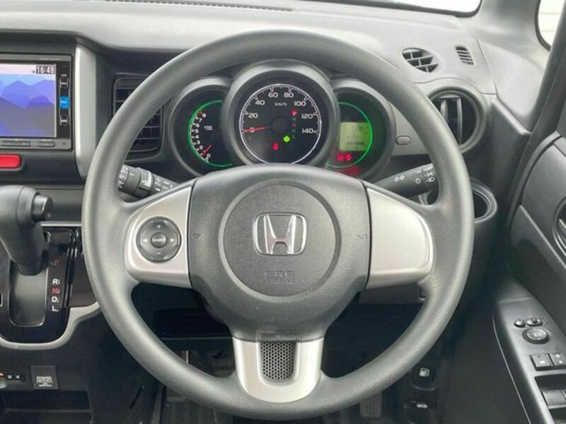 N BOX