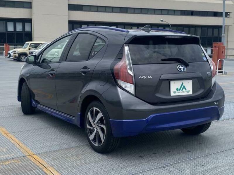 AQUA