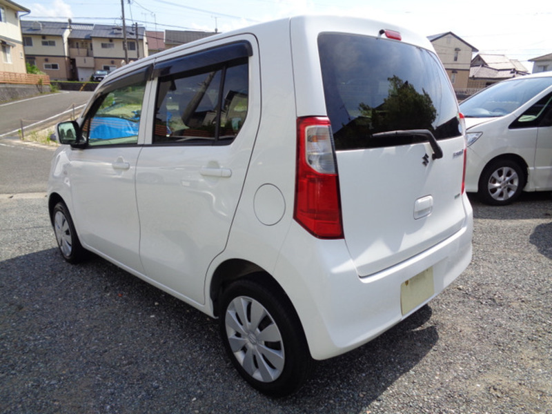 WAGON R