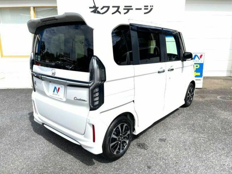 N BOX CUSTOM