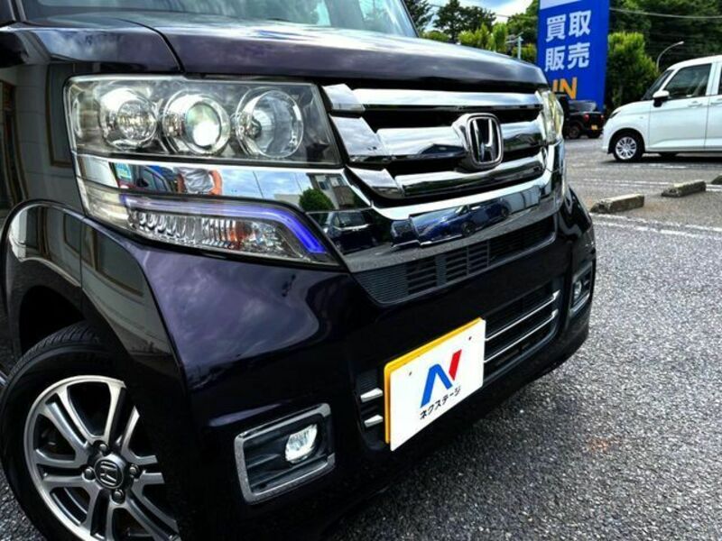 N BOX CUSTOM